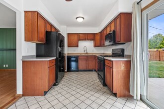 4609 Pershing Blvd in Kenosha, WI - Building Photo - Building Photo