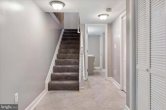 1230 W Lombard St in Baltimore, MD - Building Photo