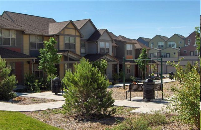 Globeville Townhomes in Denver, CO - Building Photo