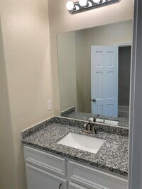 4622 Haywood St photo'