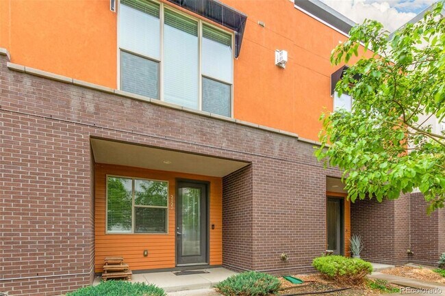 2122 Clay St in Denver, CO - Building Photo - Building Photo