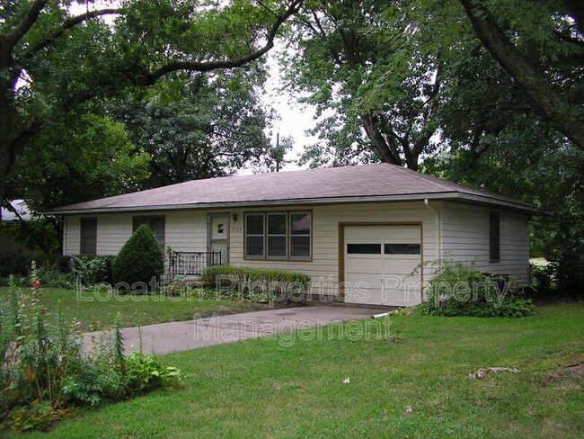 property at 2127 Mitchell St