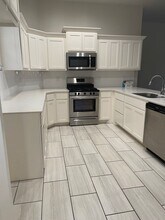 4708 Enclave Ln in Norman, OK - Foto de edificio - Building Photo
