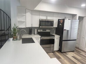 13028 SW 88th Ln in Miami, FL - Building Photo - Building Photo