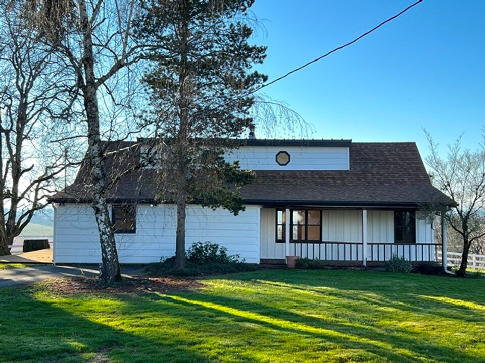 10342 Liberty Rd S in Salem, OR - Building Photo