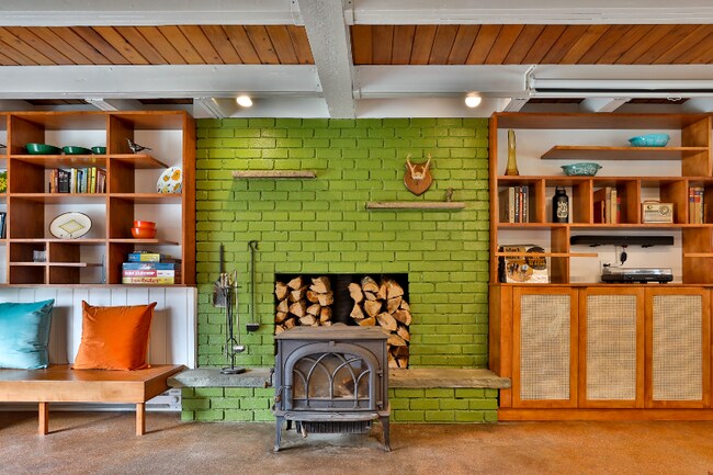 property at 10 Norman Rd