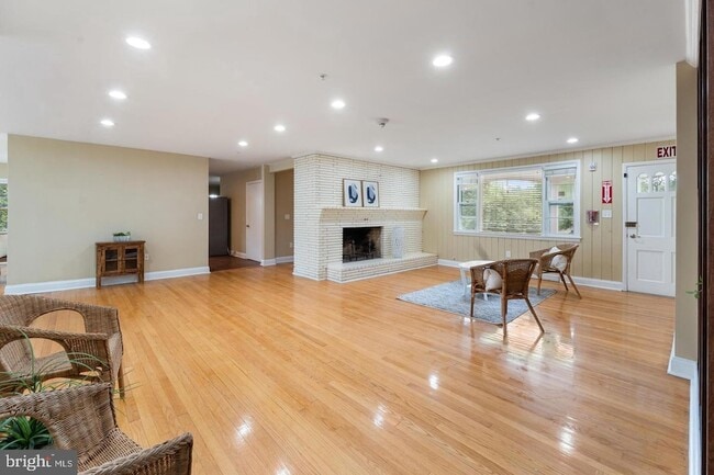 9201 Rosemont Dr in Gaithersburg, MD - Building Photo - Building Photo