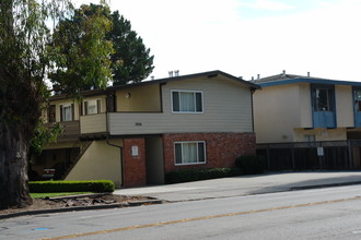 1026 El Camino Real in Burlingame, CA - Building Photo - Building Photo