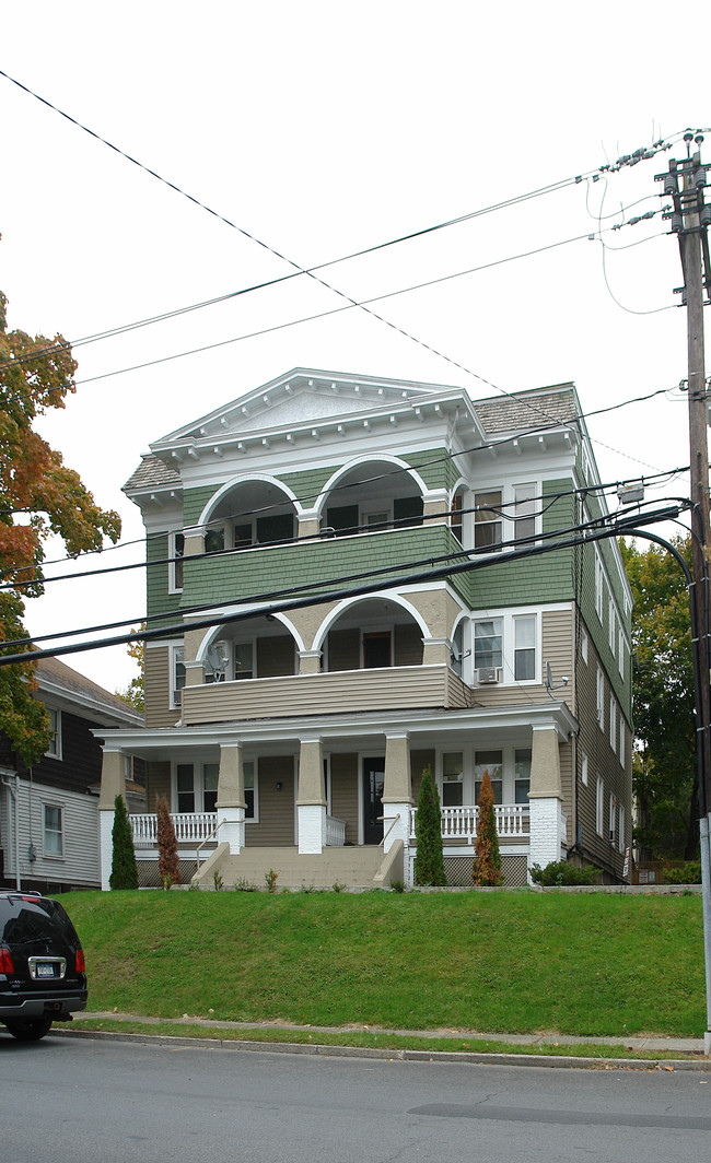 36 Fairview Ave in Hudson, NY - Building Photo - Building Photo