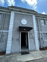 2787 L B McLeod Rd in Orlando, FL - Building Photo