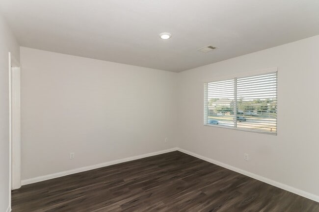 property at 2622 Montecito Ln