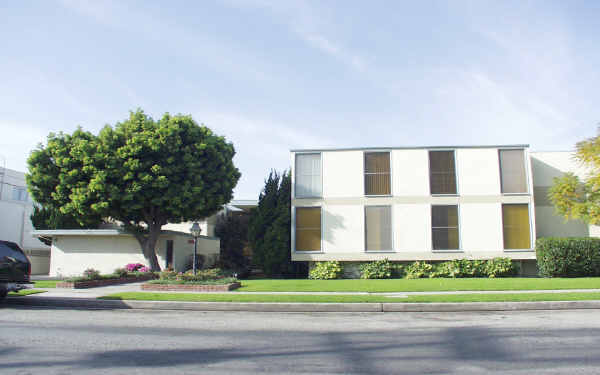 23135 Samuel Street Apartments in Torrance, CA - Building Photo