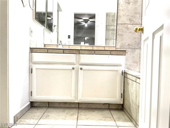 property at 5086 Jeffreys St