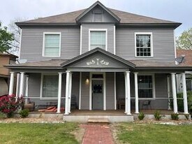 617 W Gandy St in Denison, TX - Building Photo