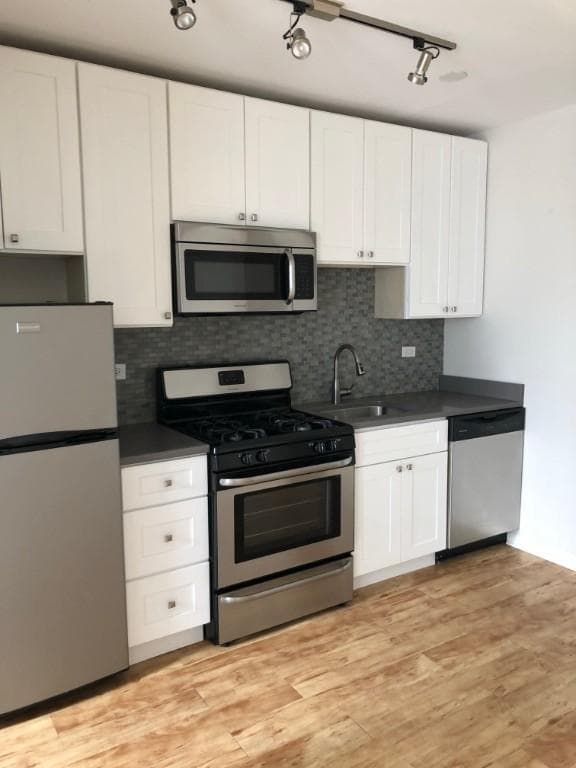 2834 W Palmer St, Unit 105 in Chicago, IL - Building Photo - Building Photo