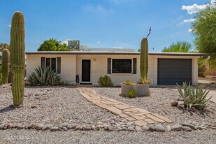 2754 N Cherry Ave in Tucson, AZ - Building Photo