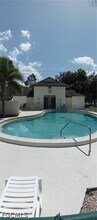 2135 Crystal Dr in Ft. Myers, FL - Building Photo - Building Photo