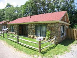 14-72 Natural Springs Loop in Waynesville, NC - Foto de edificio