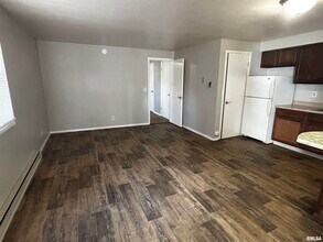 626 Market St in Pekin, IL - Building Photo - Building Photo