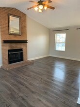 9012 Ellersly Dr in Lewis Center, OH - Foto de edificio - Building Photo