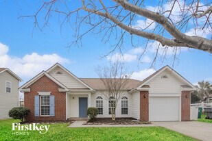 6265 Goldenfield Dr in Charlotte, NC - Building Photo