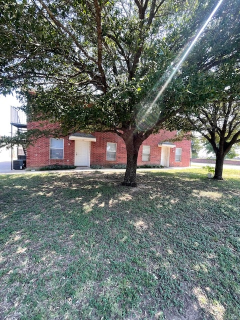 property at 2332 Breezy Dr