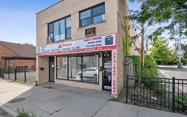 6341 W Belmont Ave in Chicago, IL - Building Photo