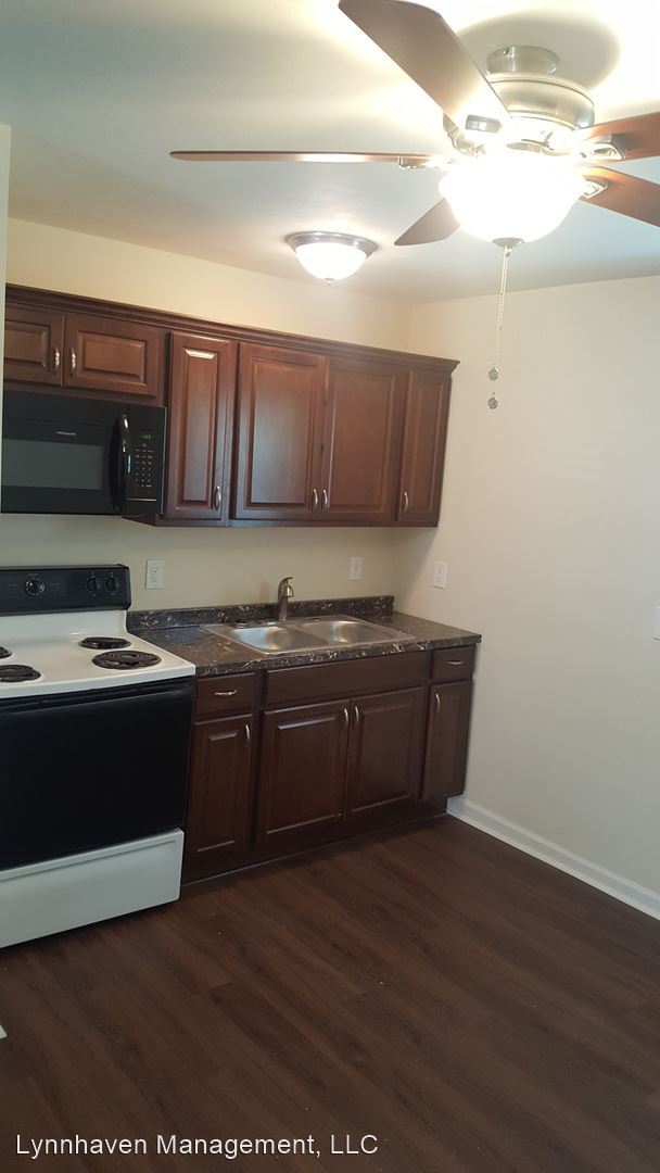 8919 London St in Norfolk, VA - Building Photo - Building Photo