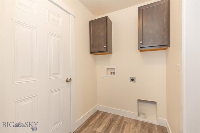 property at 608 Snow Ghost St