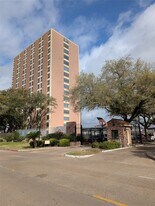 7520 Hornwood Dr in Houston, TX - Building Photo