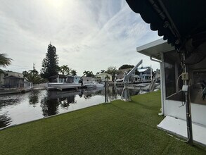 354 Vaca Rd in Key Largo, FL - Building Photo - Building Photo