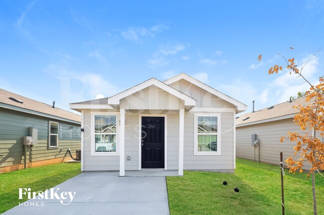 8323 Piedra Medina in San Antonio, TX - Foto de edificio - Building Photo