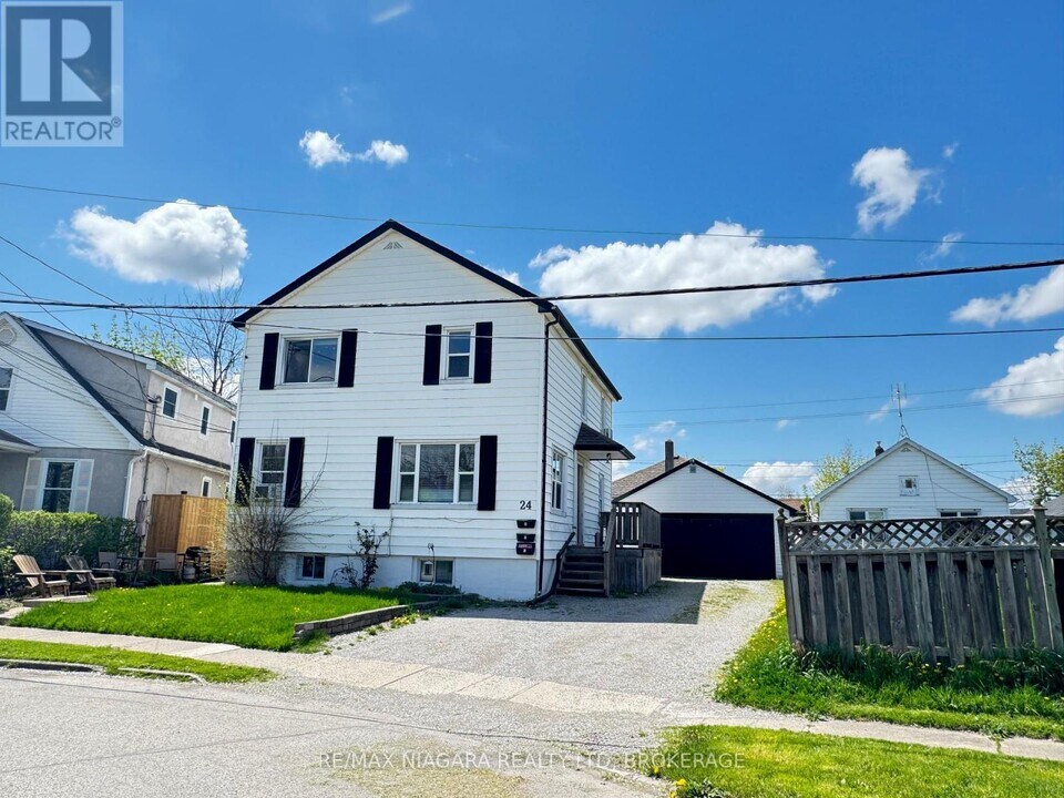 24-24 Union St in St Catharines, ON - Building Photo