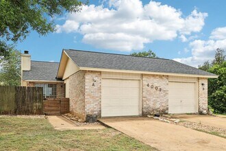 4003 Stonebridge Dr in Round Rock, TX - Building Photo - Building Photo