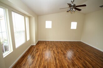 10048 Wexted Way in Elk Grove, CA - Building Photo - Building Photo