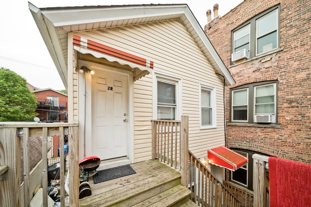 1431 W Flournoy St in Chicago, IL - Building Photo