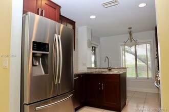 16369 Malibu Dr-Unit -5C in Weston, FL - Building Photo - Building Photo