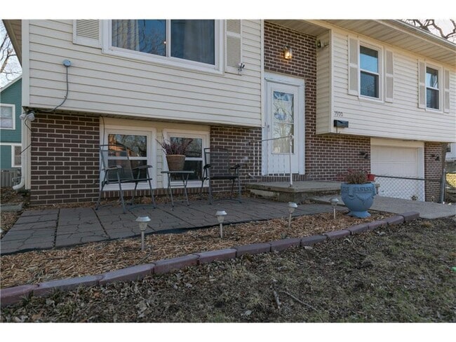 property at 1900 Atkins St