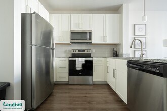 340 W 25th St in Charlotte, NC - Building Photo - Building Photo