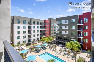 6301 Shellmound St-Unit -FL6-ID552 in Emeryville, CA - Building Photo - Building Photo