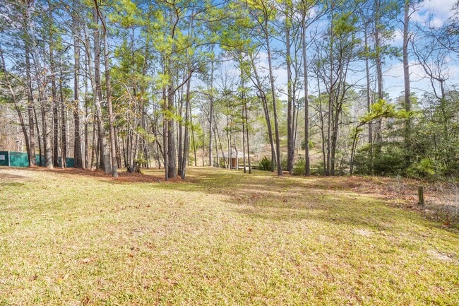 property at 22 Twinstone Cir