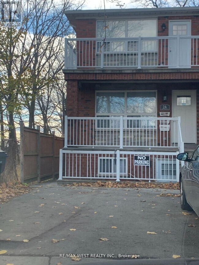 2 A Fort Rouille St in Toronto, ON - Building Photo - Building Photo