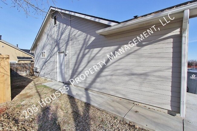 4016 Washington Ave-Unit -B in Caldwell, ID - Building Photo - Building Photo