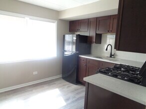 10805 S Lloyd Dr in Worth, IL - Foto de edificio - Building Photo
