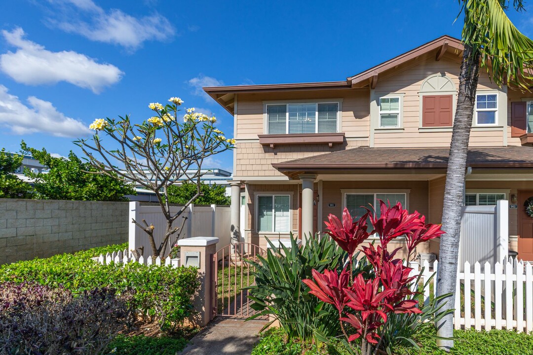 95-2075 Kai 'Oli St in Ewa Beach, HI - Foto de edificio