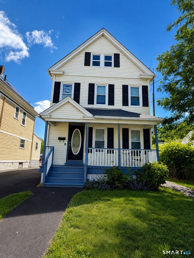 property at 11 Hine St