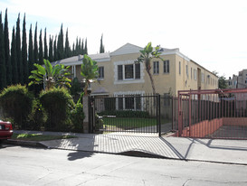 5428 Russell Ave in Los Angeles, CA - Building Photo