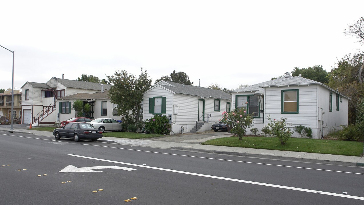 2376-2388 Road 20 in San Pablo, CA - Foto de edificio