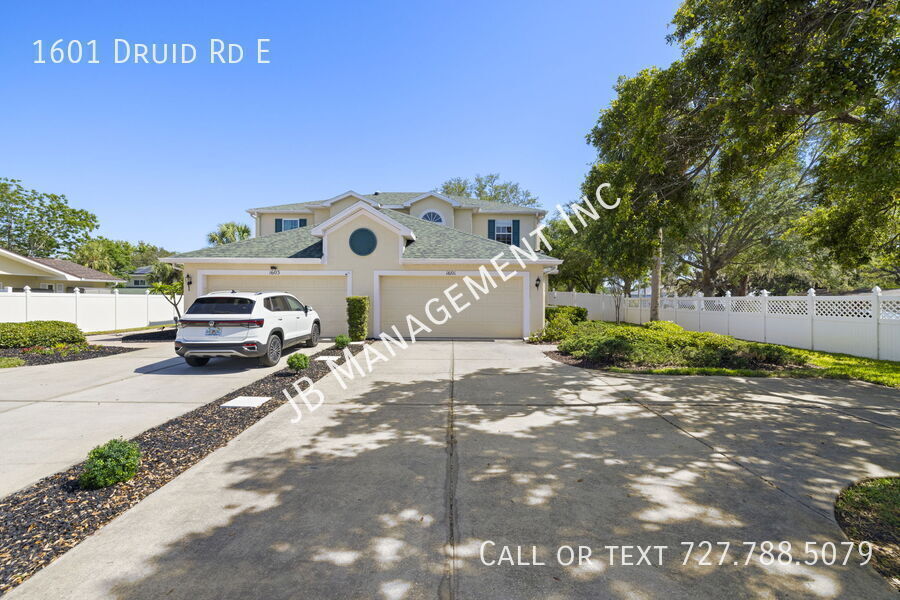 1601 Druid Rd in Clearwater, FL - Building Photo