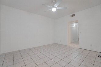 520 Arrowhead Trail in Henderson, NV - Building Photo - Building Photo